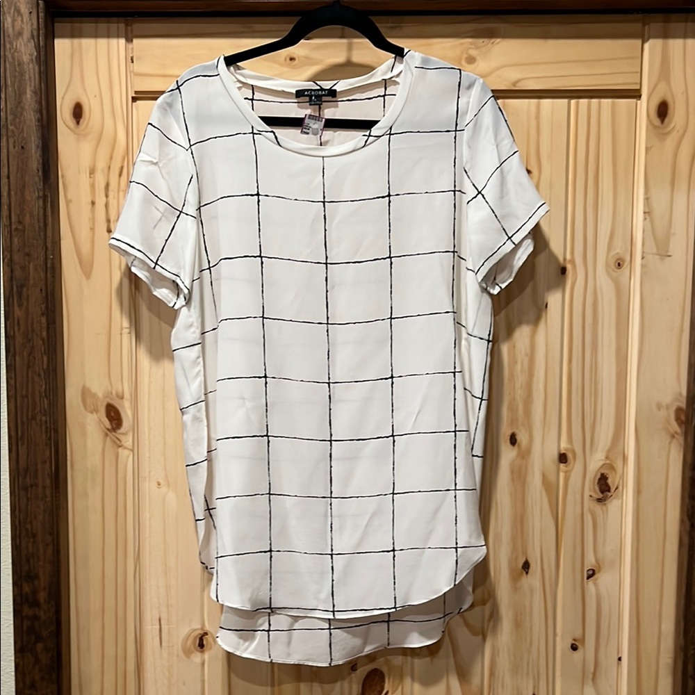 H&M Acrobat White and Black Boxy Blouse